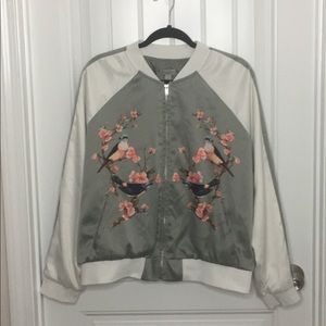 Jacket with birds